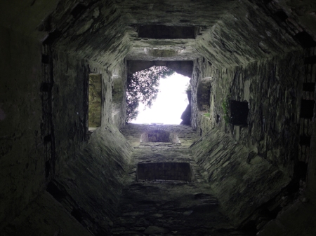 La torre del campanario vista desde el interior.